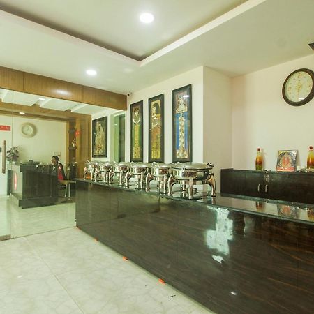 Collection O Govinda Sai Hotel Ширди Екстериор снимка