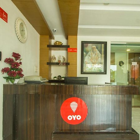 Collection O Govinda Sai Hotel Ширди Екстериор снимка