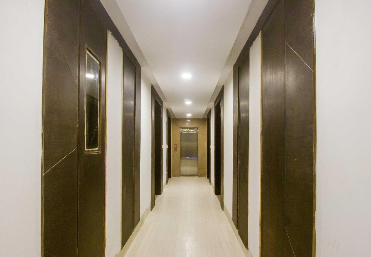 Collection O Govinda Sai Hotel Ширди Екстериор снимка
